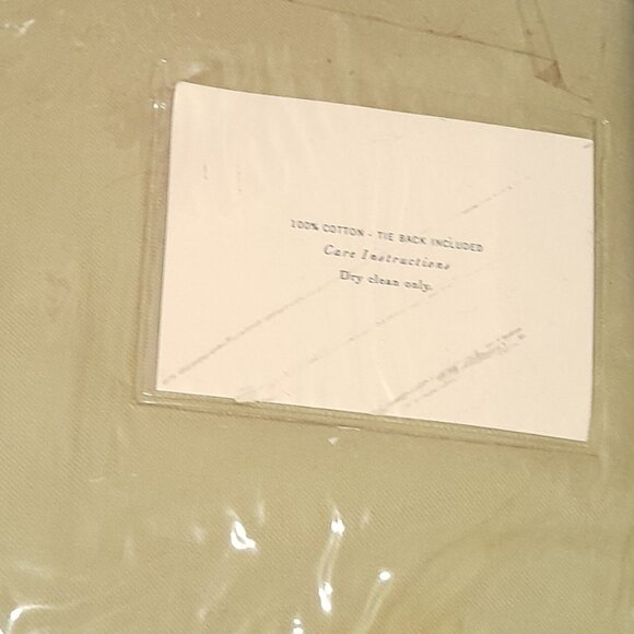 Pottery Barn Curtains: Set of 4 - Picture 4 of 7